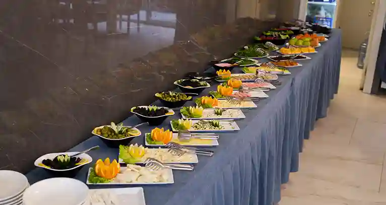 Riva Hotel açık büfe kahvaltı